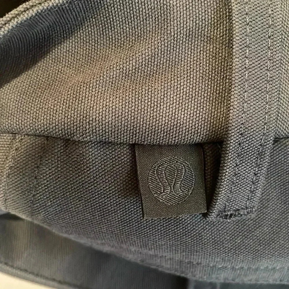 Lululemon dress pants for men’s size 36 - Picture 14 of 14